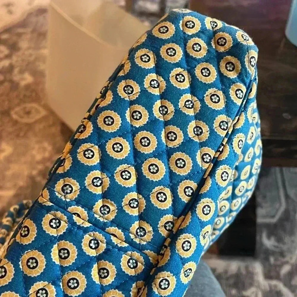 Small/medium blue and yellow Vera Bradley tote - Picture 7 of 7